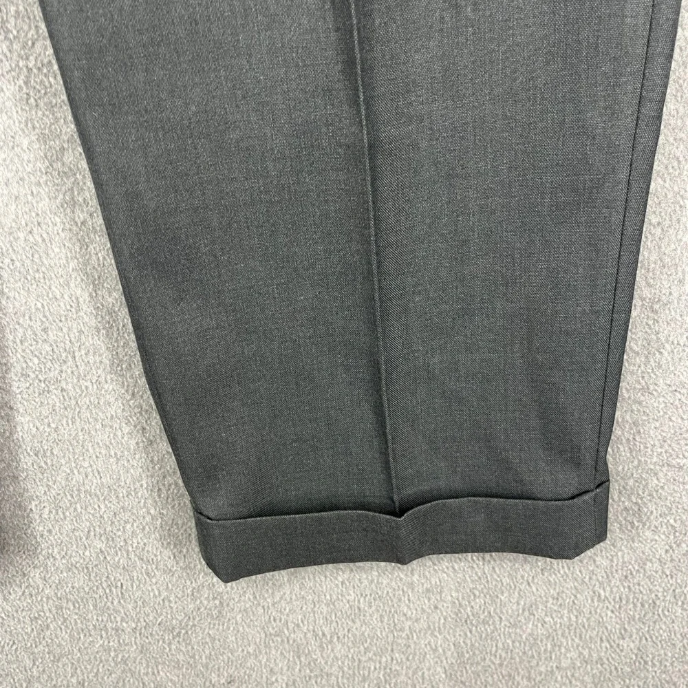 Perry Ellis Portfolio Men's Grey Pleated Dress Pants Size 33x30 Polyester Rayon‎